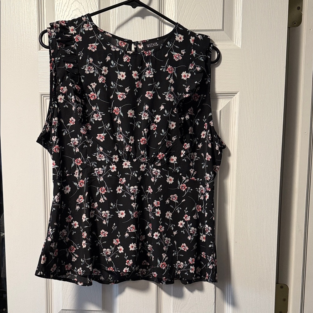 Floral Sleeveless Blouse - Black and Pink